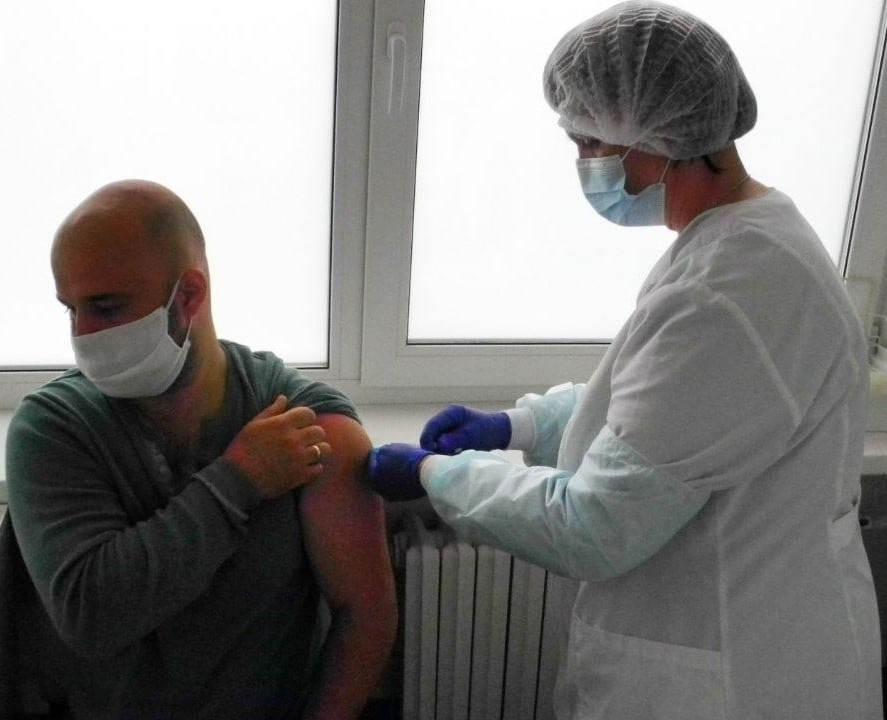 На предприятиях Мозыря начали работать здравпункты по вакцинации от COVID-19